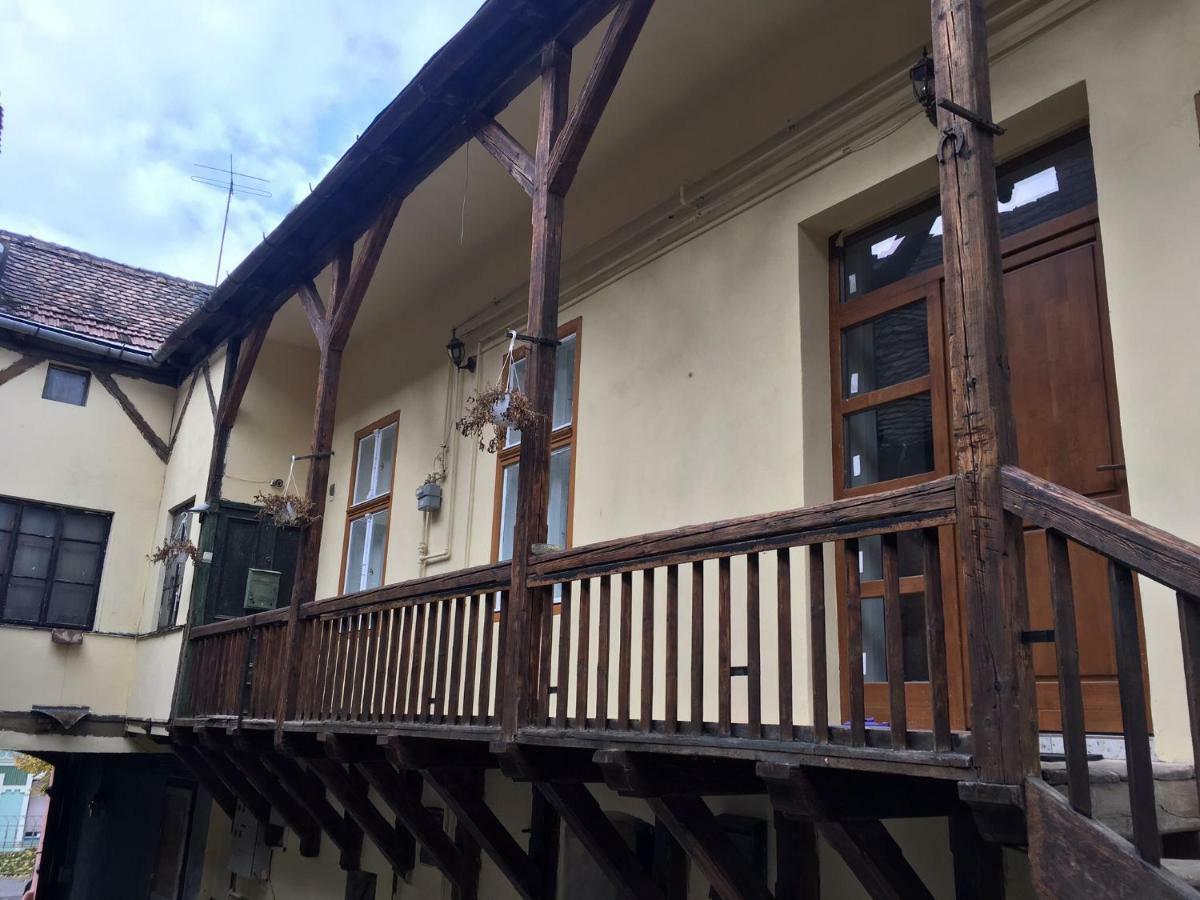 Anastasia Medias Exterior photo